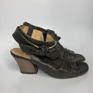 Paul Green peep‎ toe heels size 6